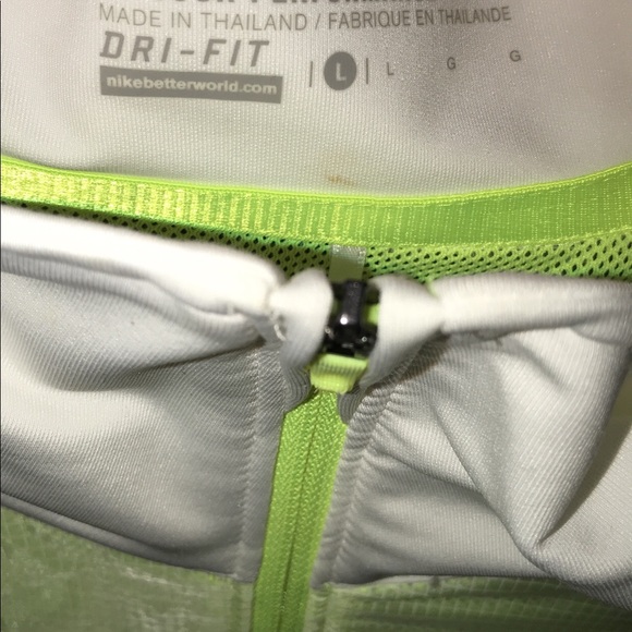 Nike jacket - Picture 3 of 5